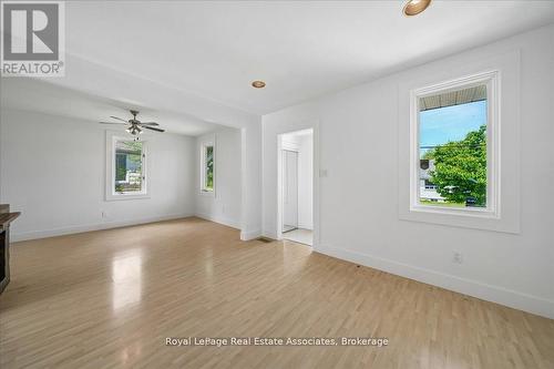 Living Room - 1168 Canterbury Road, Mississauga, ON - Indoor Photo Showing Other Room