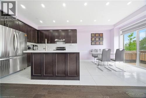 166 Deerpath Drive Unit# 32, Guelph, ON - Indoor Photo Showing Kitchen