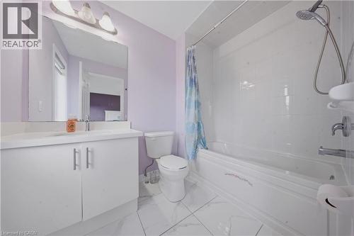 166 Deerpath Drive Unit# 32, Guelph, ON - Indoor Photo Showing Bathroom