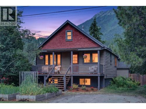 1161 10TH Avenue  Fernie, BC V0B 1M5