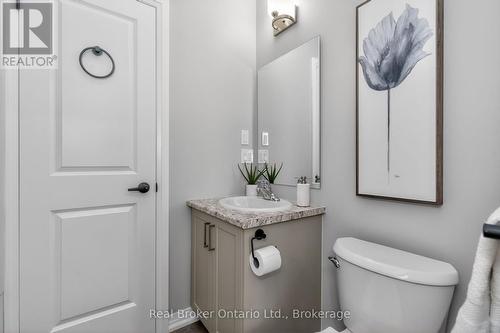 90 14 Concession E, Tiny, ON - Indoor Photo Showing Bathroom
