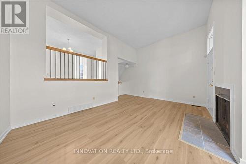 2 - 76 Esterlawn Private, Ottawa, ON - Indoor Photo Showing Other Room