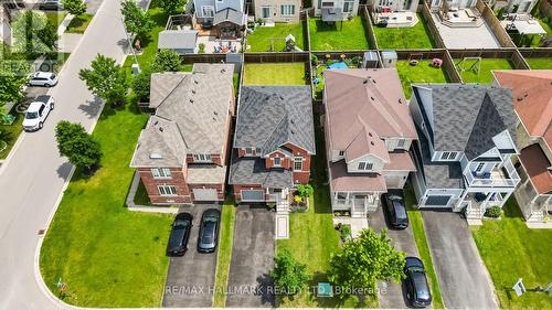 152 Mcdonald Crescent, Clarington, ON - Outdoor