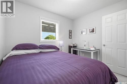 238 Beechmont Crescent, Saskatoon, SK - Indoor Photo Showing Bedroom