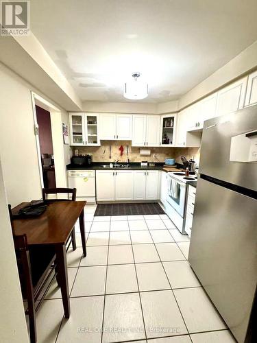 12 Bonello Crescent, Whitby, ON - Indoor Photo Showing Kitchen