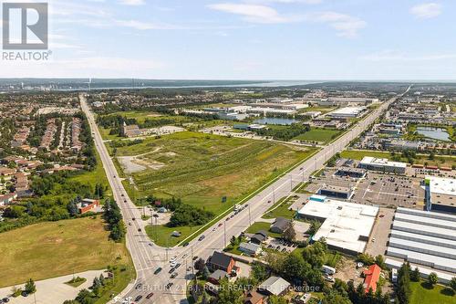 355 Mapleview Drive W, Barrie, ON 