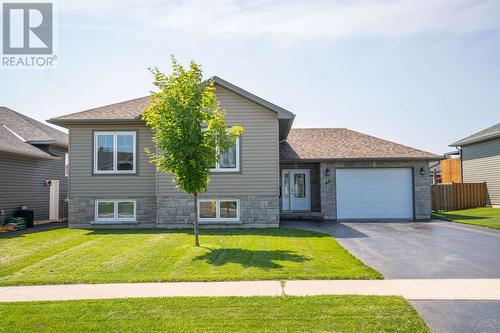 86 Chatfield DR  Sault Ste. Marie, ON P6C 0B1