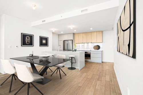 Salle à manger - 1205-3671 Av. Jean-Béraud, Laval (Chomedey), QC - Indoor