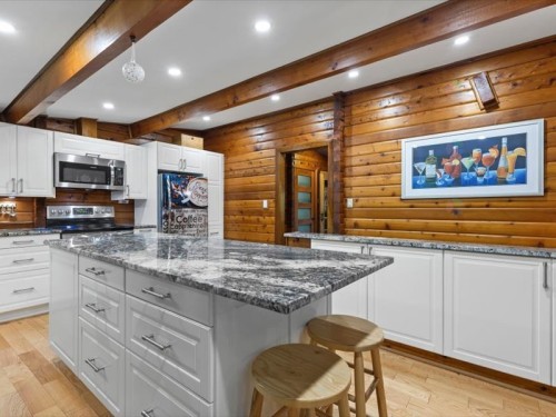 Cuisine - 100 Ch. De La Seigneurie, Rigaud, QC - Indoor Photo Showing Kitchen With Upgraded Kitchen