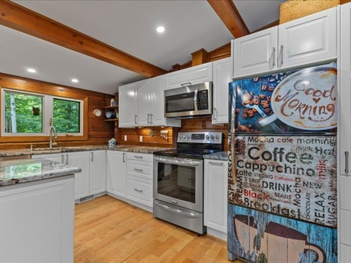 Cuisine - 100 Ch. De La Seigneurie, Rigaud, QC - Indoor Photo Showing Kitchen