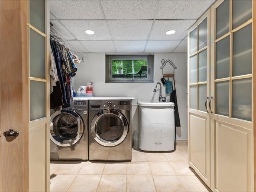 Salle de lavage - 100 Ch. De La Seigneurie, Rigaud, QC - Indoor Photo Showing Laundry Room