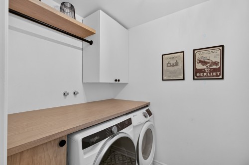 Salle de lavage - 79 Rue De Gatineau, Blainville, QC - Indoor Photo Showing Laundry Room