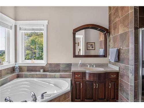 11 Harbour Terr, Saint John, NB 