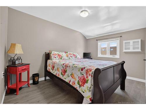 196 Waverley Ave, Moncton, NB 