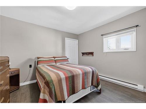 196 Waverley Ave, Moncton, NB 