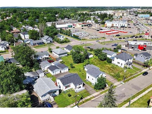 196 Waverley Ave, Moncton, NB 