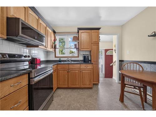 196 Waverley Ave, Moncton, NB 