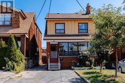 511 NORTHCLIFFE BOULEVARD  Toronto, ON M6E 3L4