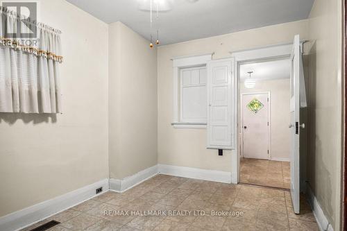 511 Northcliffe Boulevard, Toronto, ON - Indoor Photo Showing Other Room