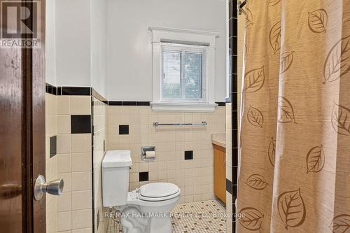 511 Northcliffe Boulevard, Toronto, ON - Indoor Photo Showing Bathroom
