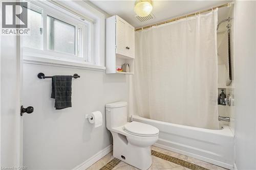 13 Beaucourt Place Unit# Lower, Hamilton, ON - Indoor Photo Showing Bathroom