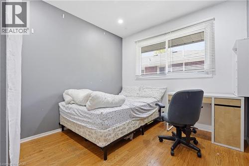 38 High Street, Waterloo, ON - Indoor Photo Showing Bedroom