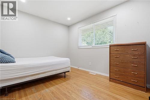 38 High Street, Waterloo, ON - Indoor Photo Showing Bedroom