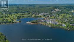 302 - 302 BAYSHORE - DEERHURST DRIVE Huntsville (Chaffey), ON P1H 2E8