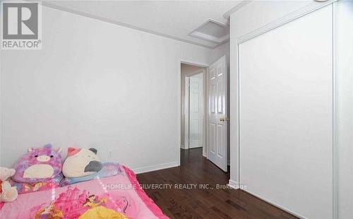 680 Langlaw Drive, Cambridge, ON - Indoor Photo Showing Bedroom