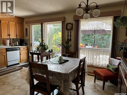 213 5Th Street, Weyburn, SK - Indoor