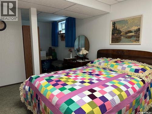 213 5Th Street, Weyburn, SK - Indoor Photo Showing Bedroom
