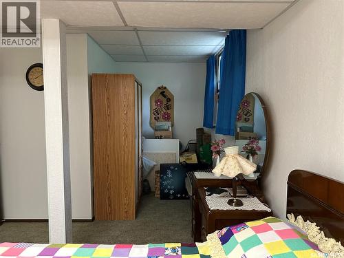 213 5Th Street, Weyburn, SK - Indoor Photo Showing Bedroom