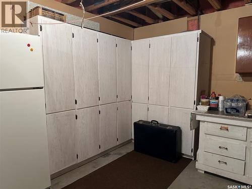 213 5Th Street, Weyburn, SK - Indoor Photo Showing Other Room
