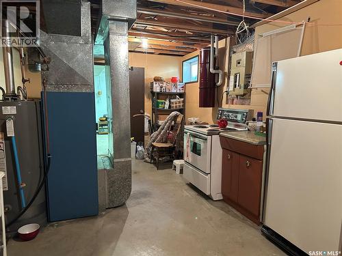 213 5Th Street, Weyburn, SK - Indoor Photo Showing Basement
