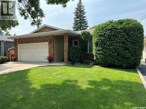 213 5Th Street, Weyburn, SK - Outdoor