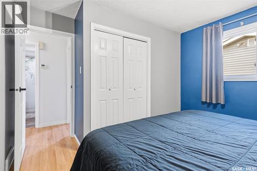 214 Michener Crescent, Saskatoon, SK - Indoor Photo Showing Bedroom