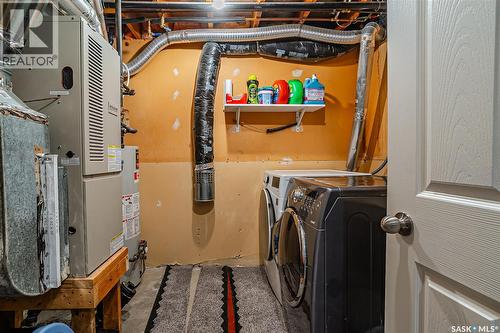 214 Michener Crescent, Saskatoon, SK - Indoor Photo Showing Laundry Room