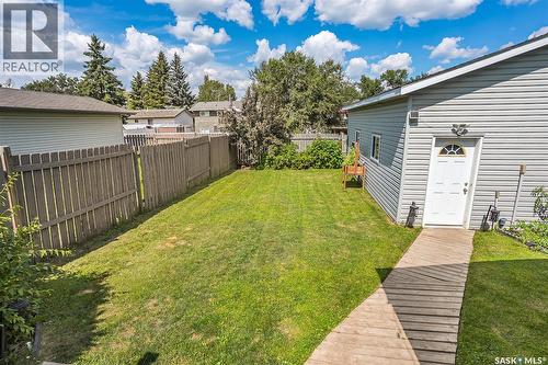 214 Michener Crescent, Saskatoon, SK - Outdoor
