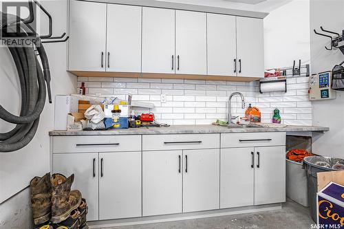 140 Forsey Avenue, Saskatoon, SK - Indoor Photo Showing Kitchen
