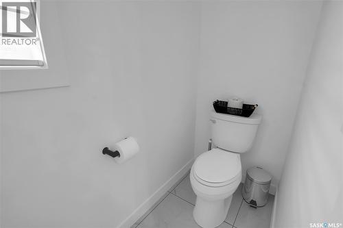 140 Forsey Avenue, Saskatoon, SK - Indoor Photo Showing Bathroom