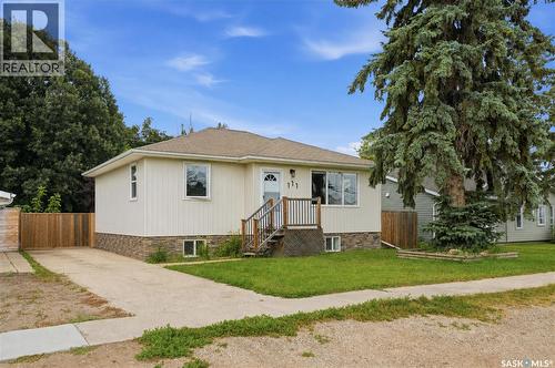 111 3Rd Street, Hague, SK - Outdoor