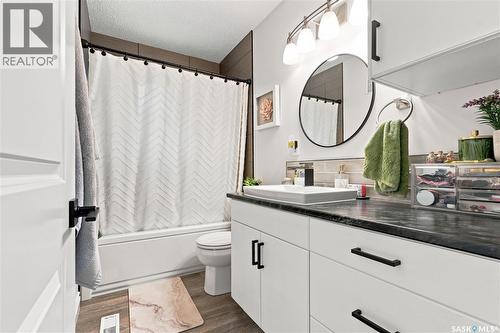 111 3Rd Street, Hague, SK - Indoor Photo Showing Bathroom