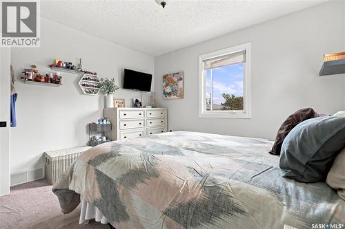 111 3Rd Street, Hague, SK - Indoor Photo Showing Bedroom
