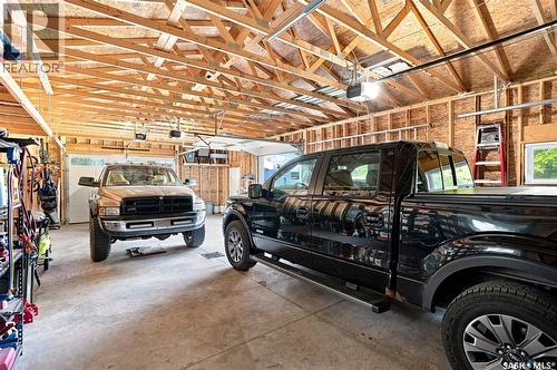 57 Potter Crescent, Saskatoon, SK - Indoor Photo Showing Garage