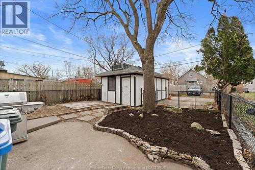 475 Mckay Avenue, Windsor, ON - Outdoor
