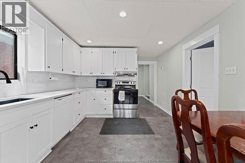 475 Mckay Avenue, Windsor, ON - Indoor