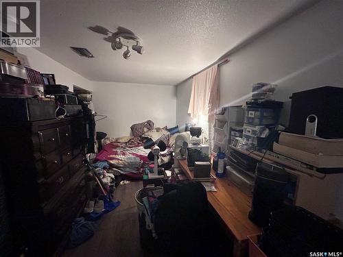 606 Balmoral Street, Saskatoon, SK - Indoor