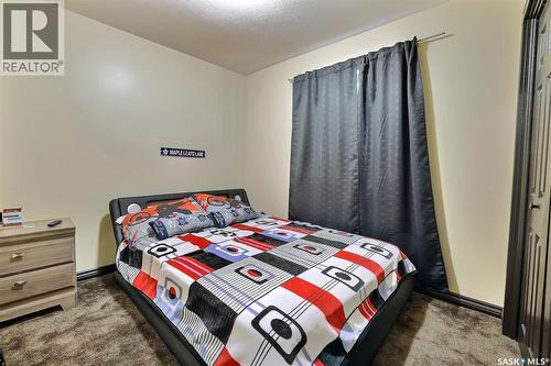 71 Fairway Crescent, White City, SK - Indoor Photo Showing Bedroom