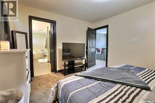 71 Fairway Crescent, White City, SK - Indoor Photo Showing Bedroom