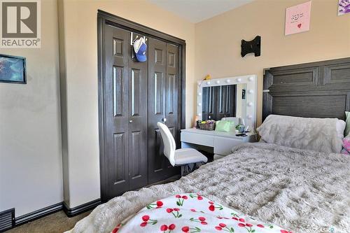 71 Fairway Crescent, White City, SK - Indoor Photo Showing Bedroom